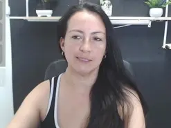 Amateur Free Live Porn of Lauryn_Jones