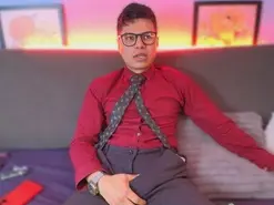 Amateur Watch Live Sex Cams of AquilesTaylor