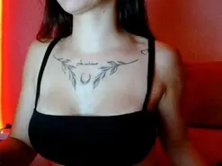 Amateur Adult Webcam of CHLOEEXOTIC