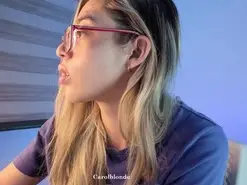 Amateur Private Sex Chat of carol_blonde