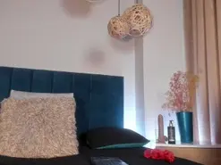 Amateur Free Live Porn of GahiaBelucci