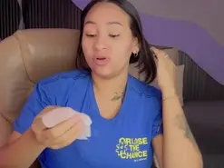 Amateur Watch Live Sex Cams of Nicolle_marie