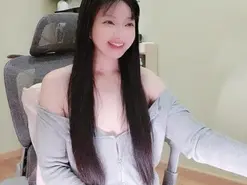 Amateur Free Porn Cam of nery_asian