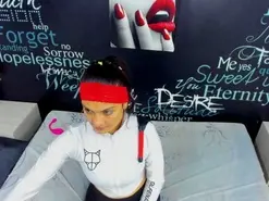 Amateur Free Live Porn of HornyRouse