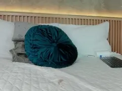 Amateur Sex Cam of Amira_Latif