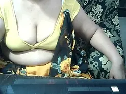 Amateur Watch Live Sex Cams of indianbhabi40