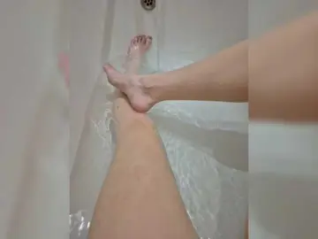Bongacams Free Live Porn of Kira-Feet