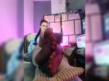 Bongacams Free Porn Cam of monicaangels