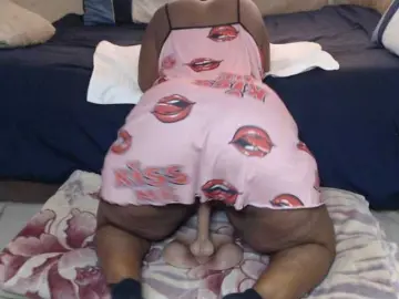 Bongacams Watch Live Sex Cams of Prettybkack25