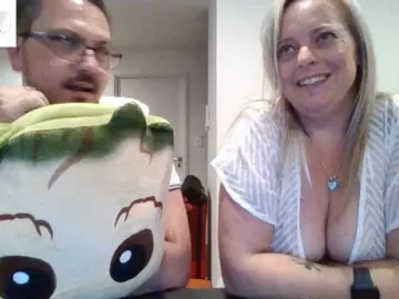 Bongacams Watch Live Sex Cams of Miss-chupagirly