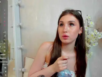 Bongacams Watch Live Sex Cams of Emily-Lews