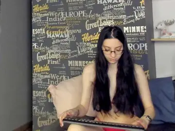 Bongacams Best live sex cam show of RavenBliss