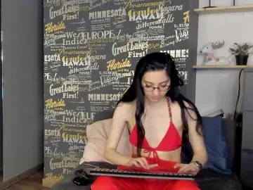 Bongacams Best Webcam of RavenBliss