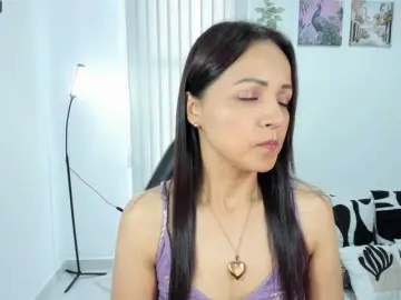 Bongacams Live Porn of Carlin1511