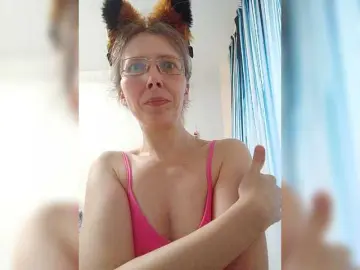Bongacams Best live sex cam show of -queen-margo-