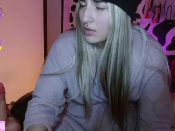 Bongacams Watch Live Sex Cams of hi-elora