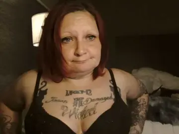 Bongacams Watch Live Sex Cams of Adelaideskyy
