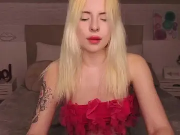 Bongacams Sex Cam of Bella-crazyy