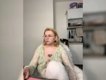 Bongacams Best live sex cam show of softifocus
