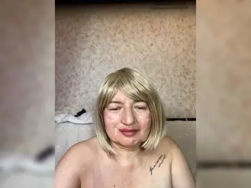 Bongacams Watch Live Sex Cams of SVETIKBOMBOCHKA