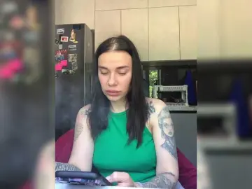 Bongacams Live Sex Cam of MaidenCrystal
