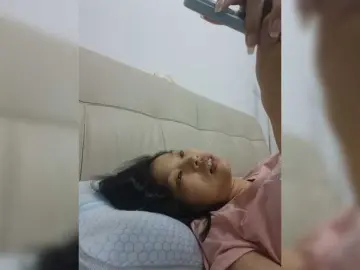 Bongacams Live Sex Cam of Selinababy99