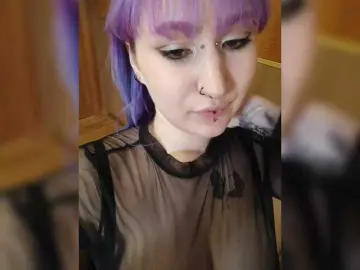 Bongacams Live Porn of Darcy-666