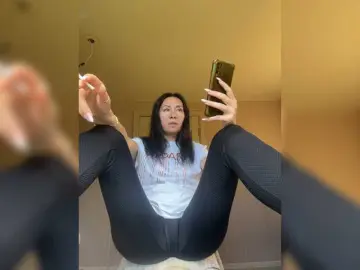 Bongacams Live Sex Cam of KarolinaMilf