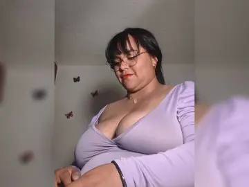 Bongacams Sex Cam of CandyBrowm