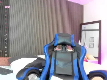 Bongacams Live Sex Cam of lizzarobert