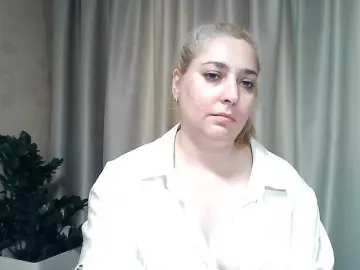 Bongacams Watch Live Sex Cams of KickaIricka