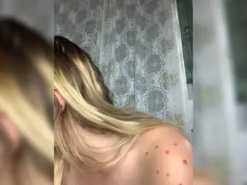 Bongacams Watch Live Sex Cams of Sophialanguage