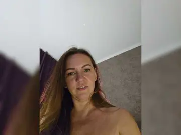 Bongacams Free Porn Cam of MilaSavory