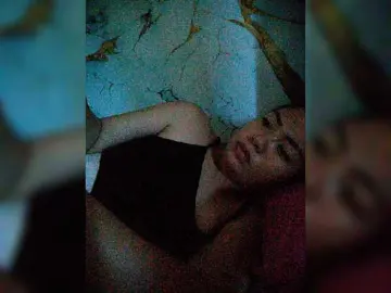 Bongacams Sex Cam of XXhornywetprincess99XX