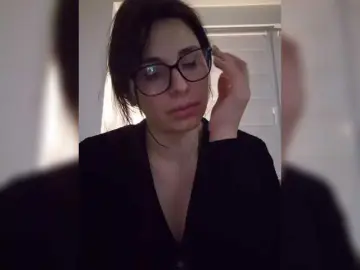 Bongacams Private Sex Chat of SophieMary