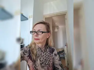 Bongacams Private Sex Chat of ShiningMILF
