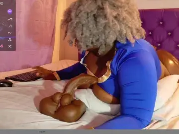 Bongacams Free Porn Cam of ebony-NeighborMoans