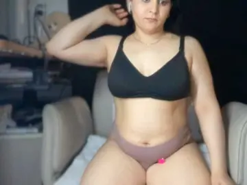 Bongacams Live Sex Cam of ema-love
