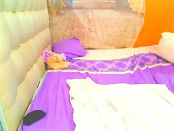 Bongacams Nude Webcam of HOTLILLIE