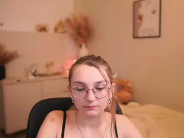 Bongacams Free Porn Cam of Sophielux18