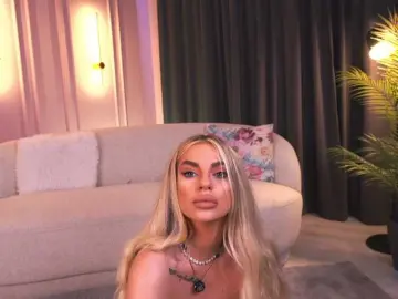 Bongacams Free Porn Cam of PearlPlenty