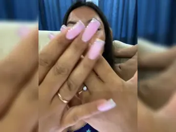Bongacams Watch Live Sex Cams of 3hotandyoung3