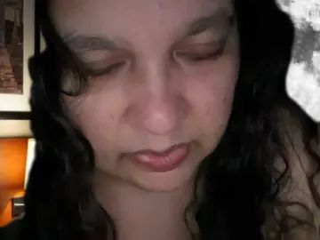 Bongacams Live Sex Cam of DUMBHOEMELANIE