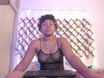 Bongacams Adult Webcams of naughtyebonyy
