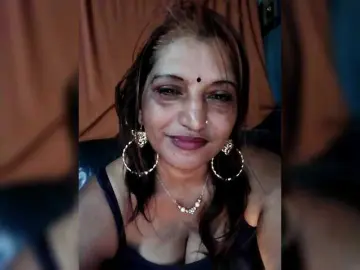 Bongacams Free Live Porn of FiestyQueen