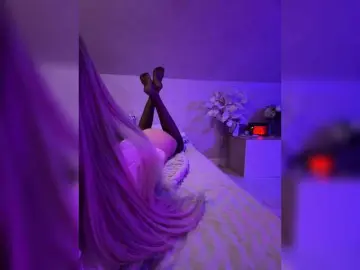 Bongacams Watch Live Sex Cams of HollyPolly111