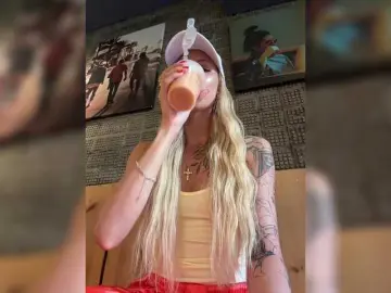 Bongacams Adult Webcam of EwaBrown