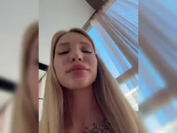 Bongacams Nude Webcam of EwaBrown