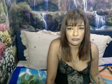 Bongacams Nude Webcam of indianaqua