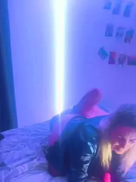Cam4 Watch Live Sex Cams of VanDrew